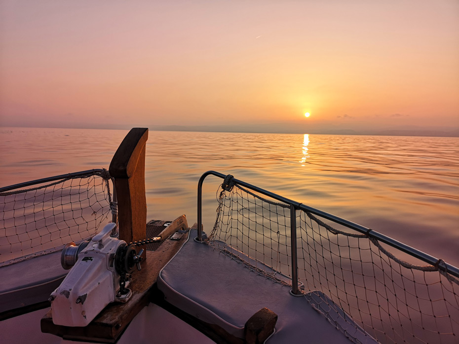 Sunset Boat Tour with Turismo Marinero